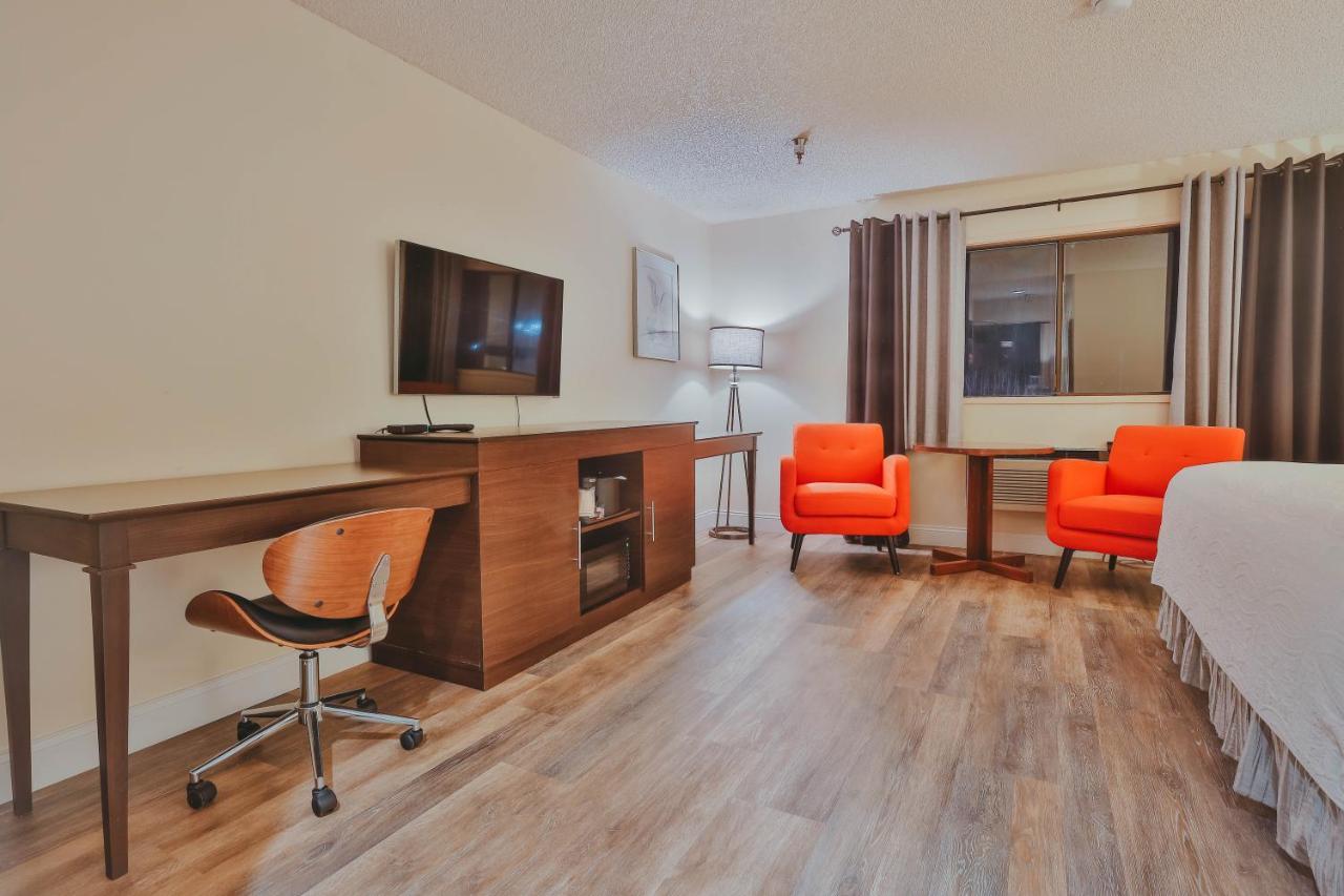 Hotel International Lynnwood Exterior foto
